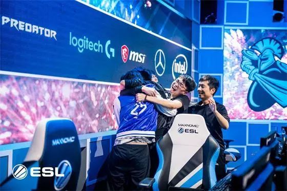 而雷雨是极 而雷雨是极