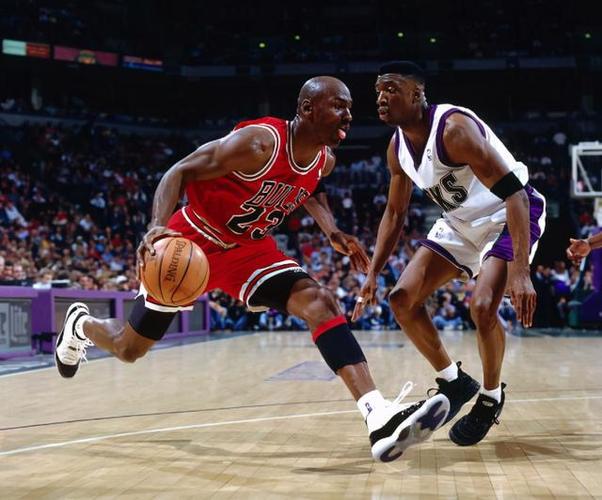 爱密尔沃基 爱密尔沃基